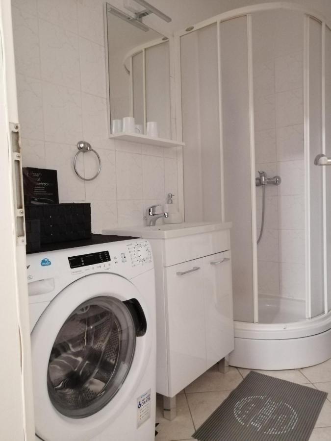 Apartment Tian Копер Екстериор снимка